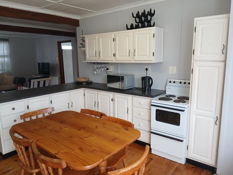 6 Bedroom Property for Sale in Reebok Western Cape